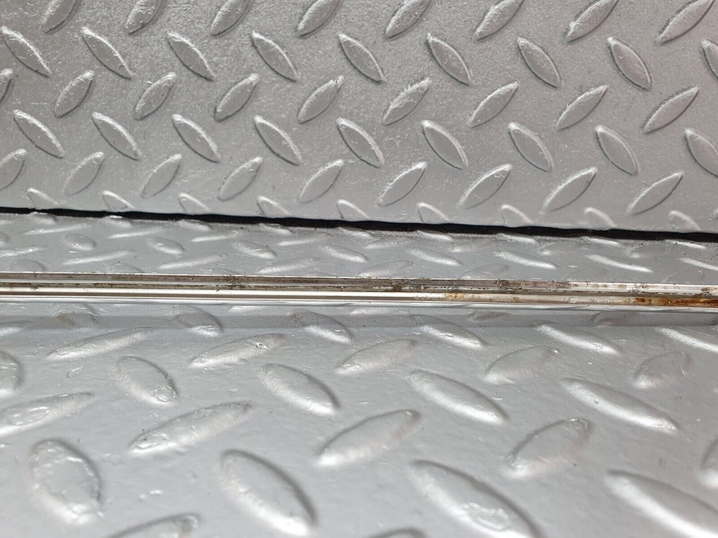 43478 Mercedes-Benz W108 280SE Roof Chrome Trim Left Side