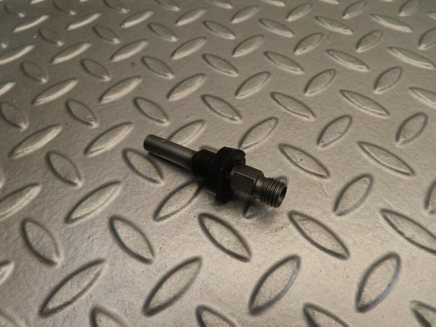 11732 Mercedes-Benz R107 450SL Fuel Injector Bosch