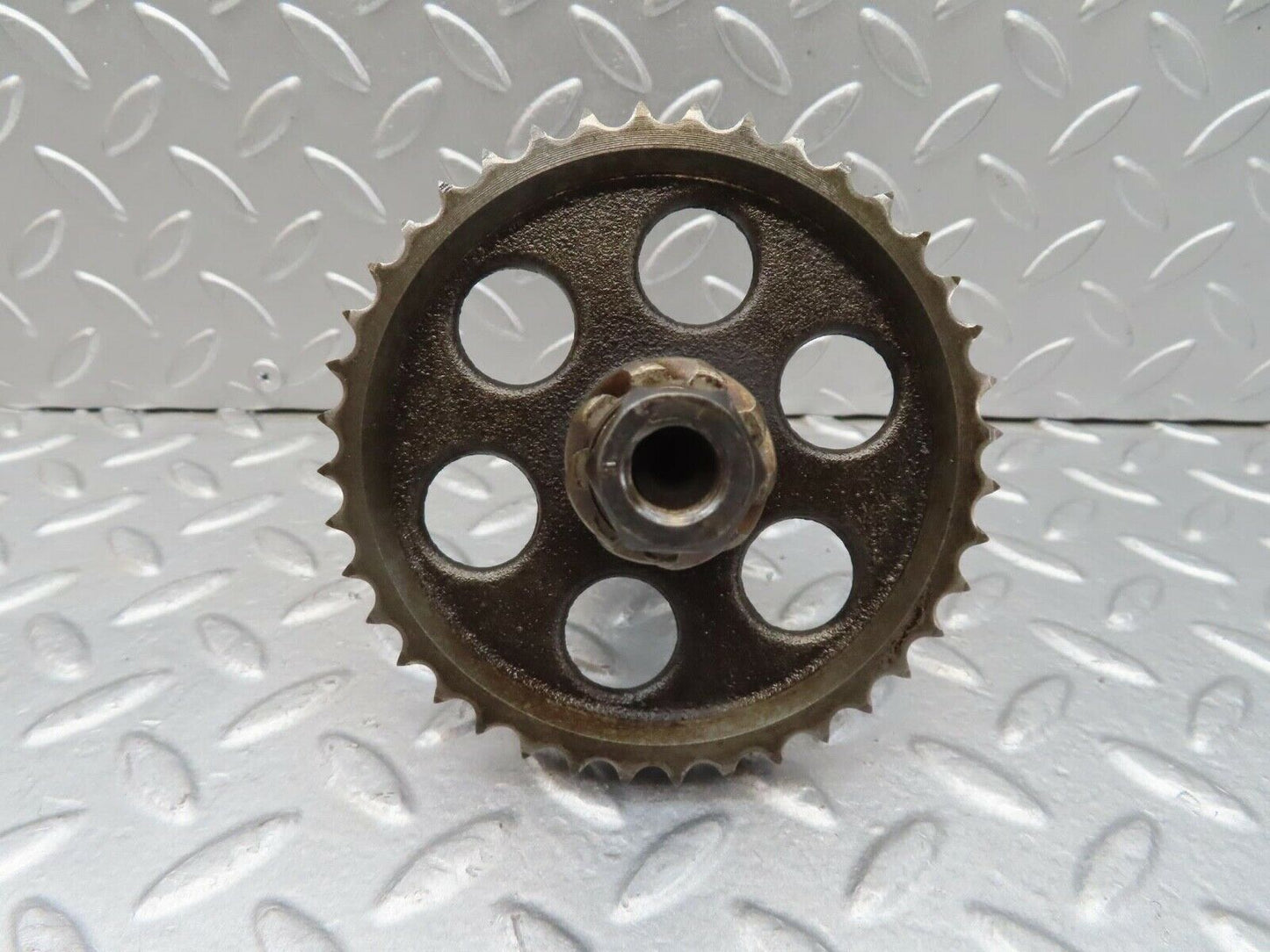 12879 Mercedes-Benz W111 220SE Intermediate Gear 1270520202