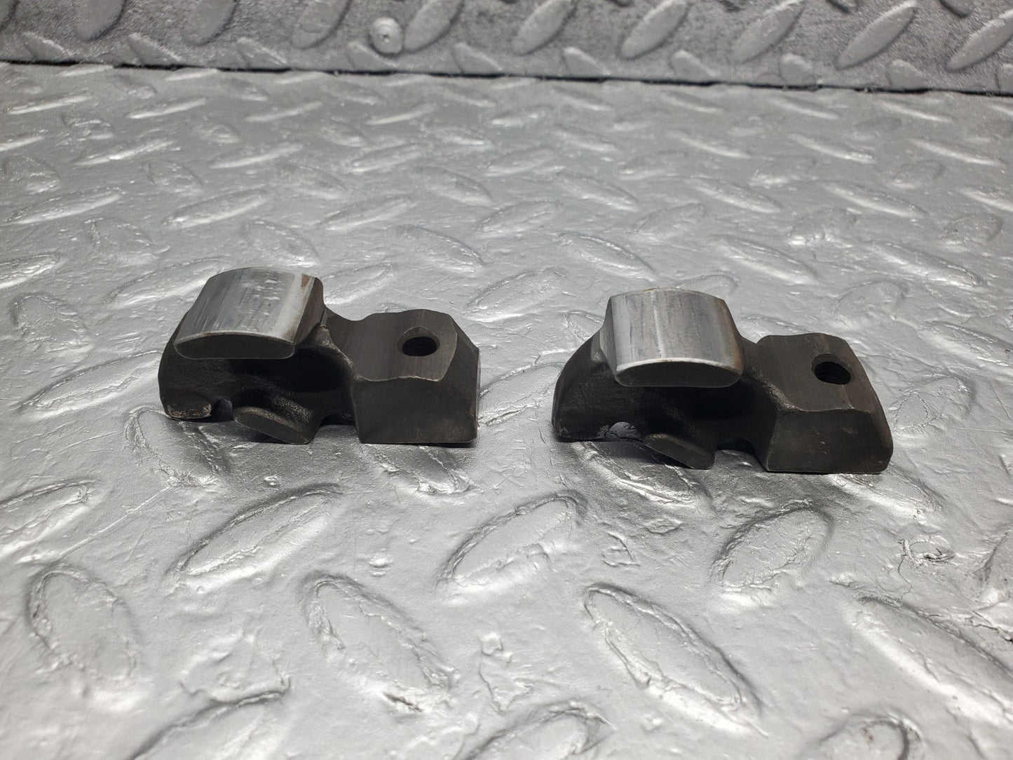 W126 Coupe rocker arm used OEM