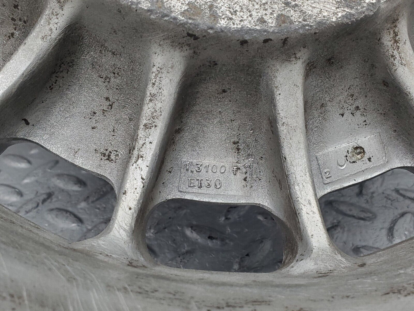 44557 Mercedes-Benz W123 Alloy Wheel Mexican Hat 6Jx14H2 ET30 1264001902