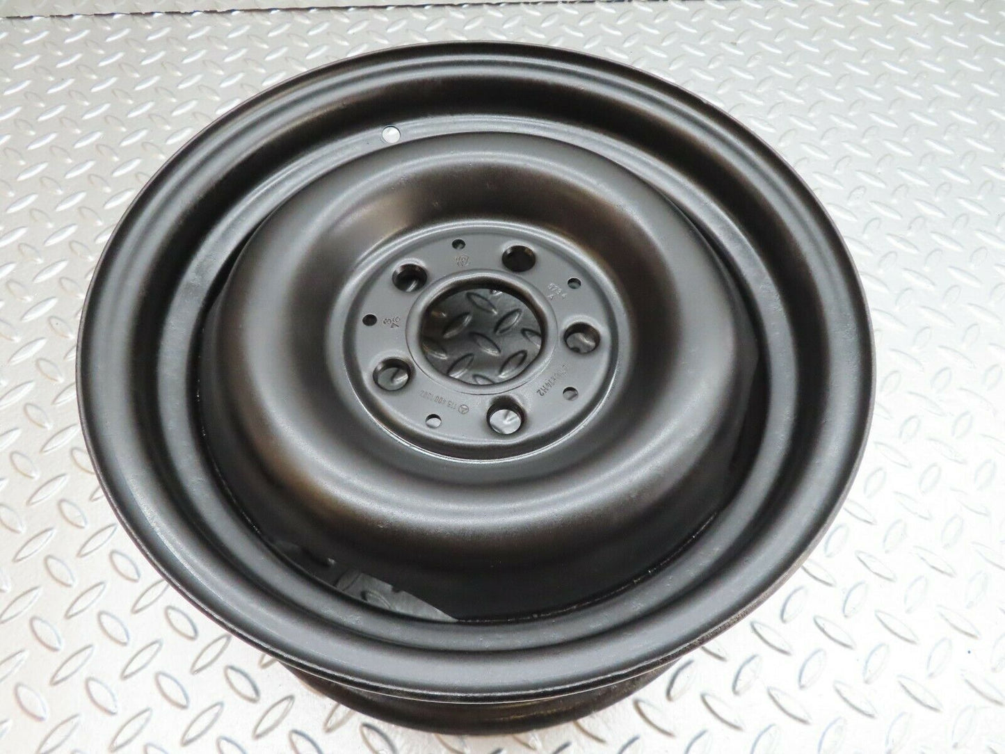18026 Mercedes-Benz Steel Wheel 5.5Jx14H2 ET30 1154001302