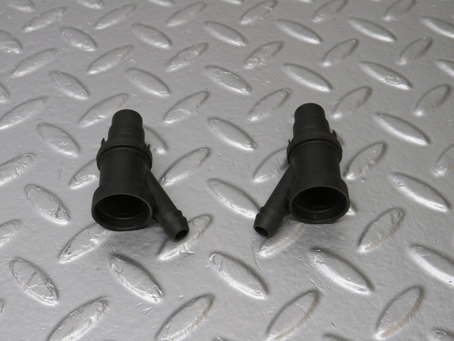 40265 Mercedes-Benz R107 Fuel Injector Holder 2x