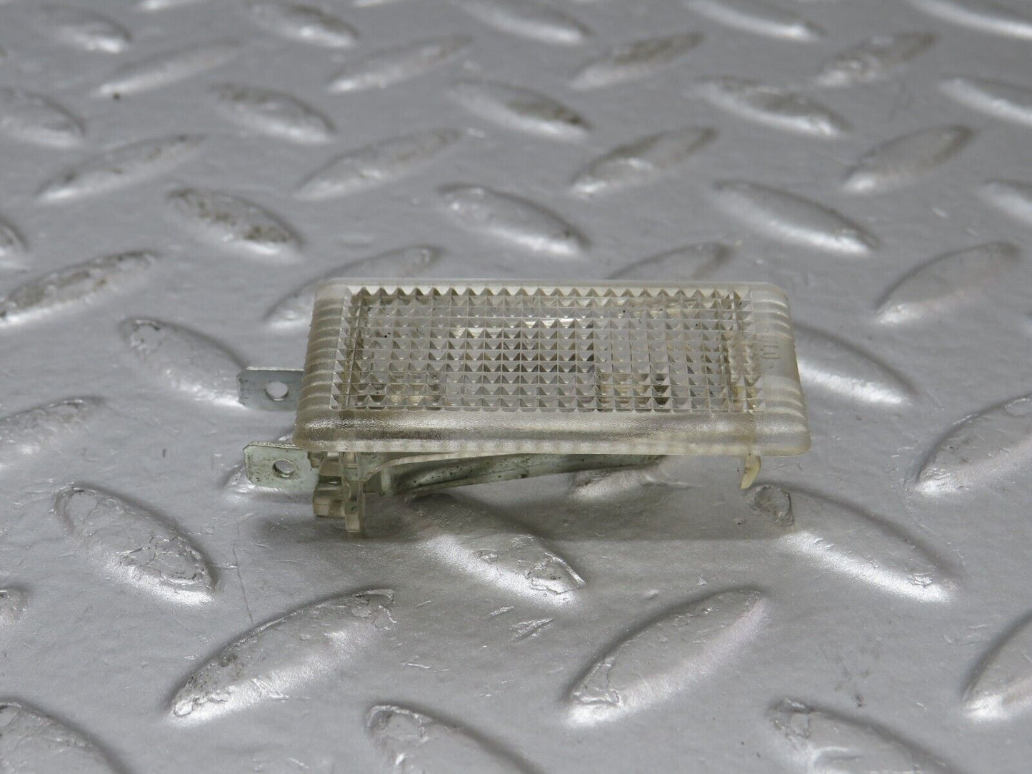 33879 Mercedes-Benz W201 190E 2.0L Glove Box Light