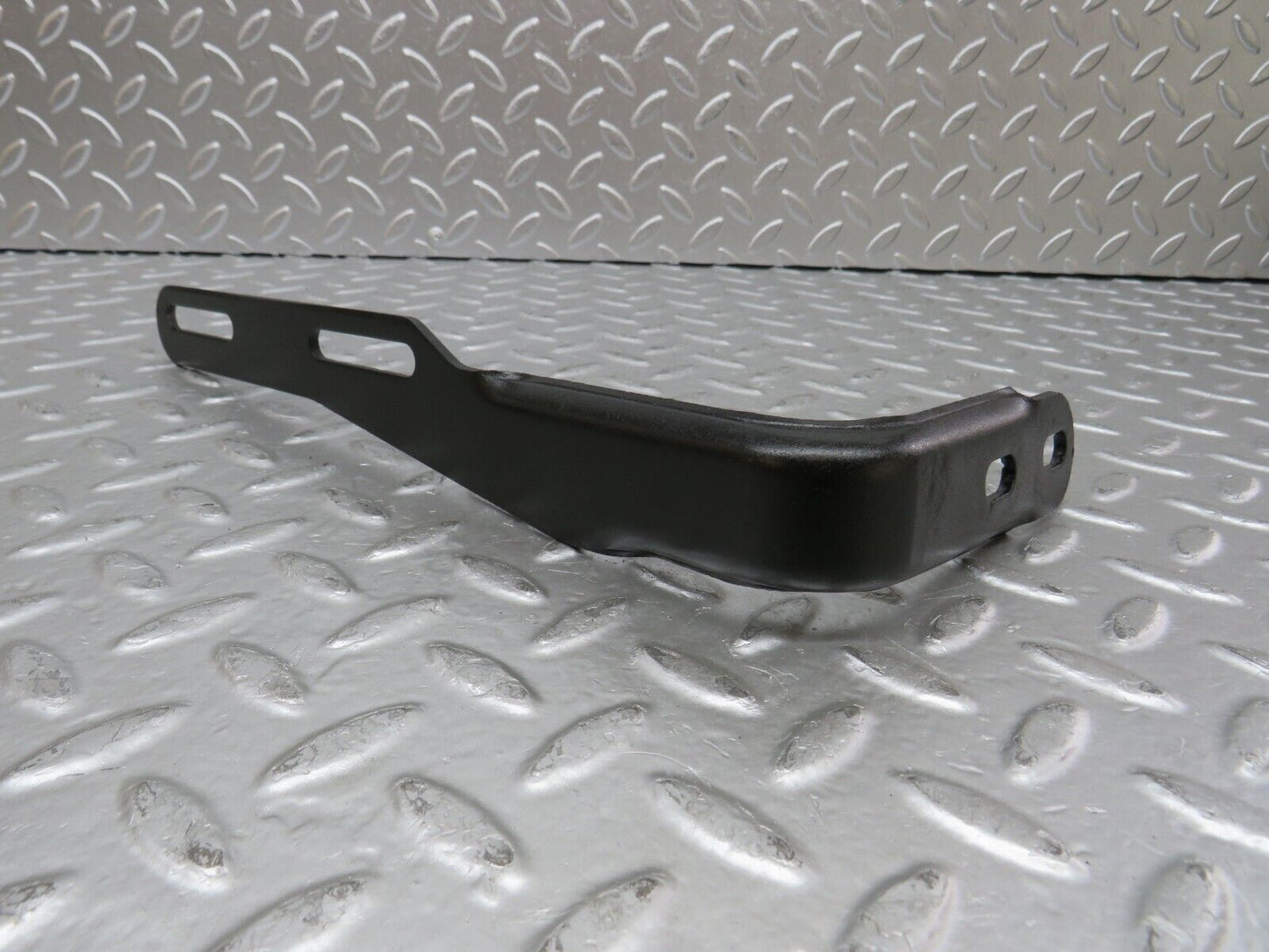 26739 Mercedes-Benz C124 220CE Coupe Exhaust Bracket