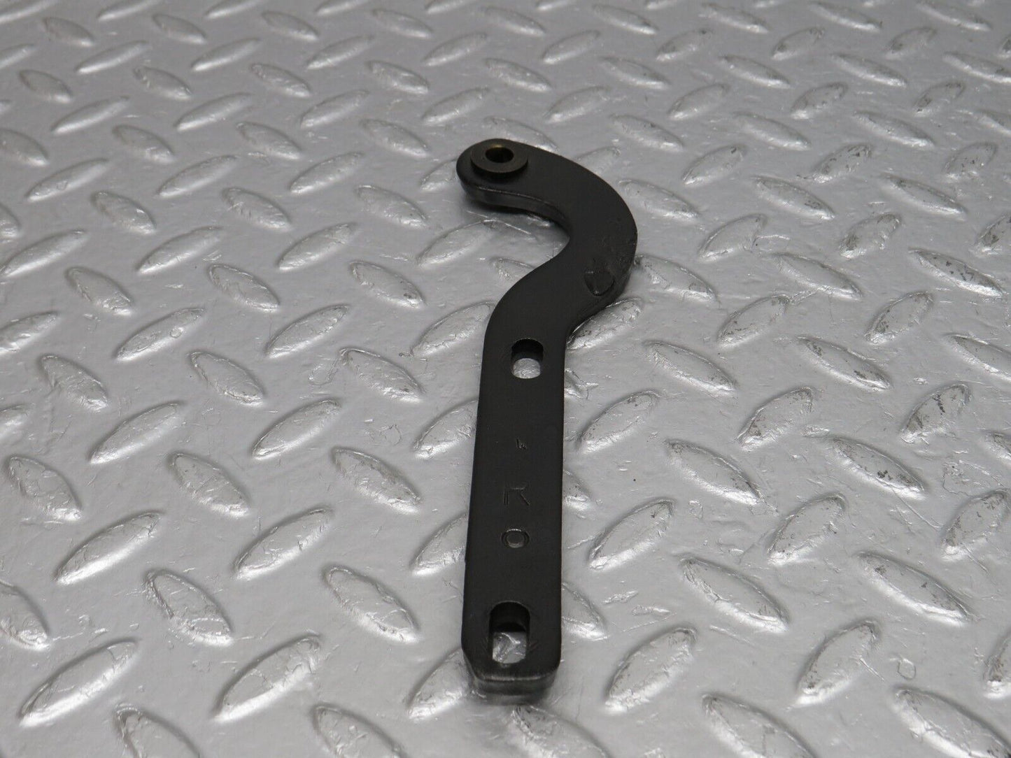 39256 Mercedes-Benz R107 500SL Right Bonnet Hinge Support