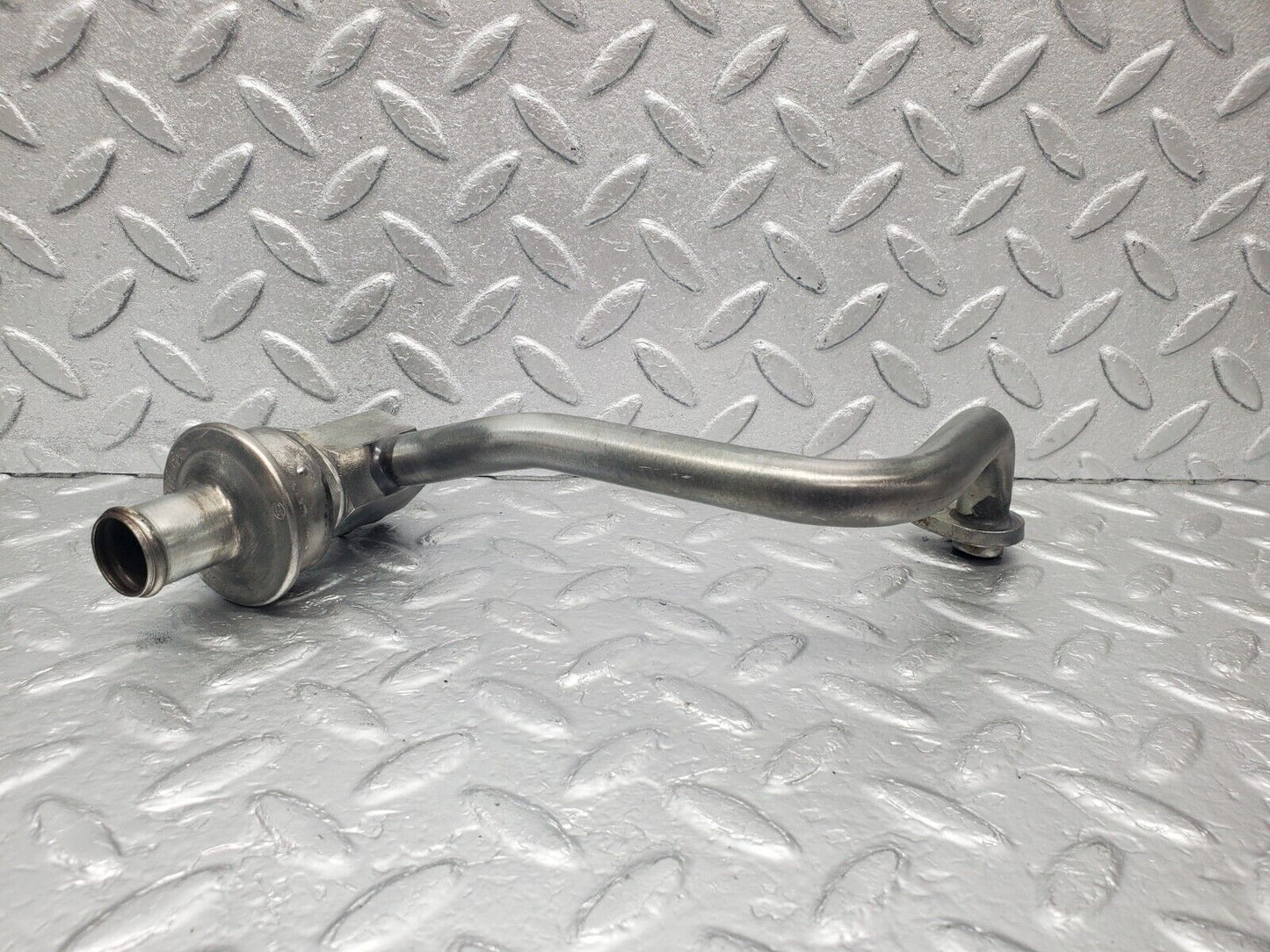 46194 Mercedes-Benz W124 280E EGR Valve Pipe 0001407860