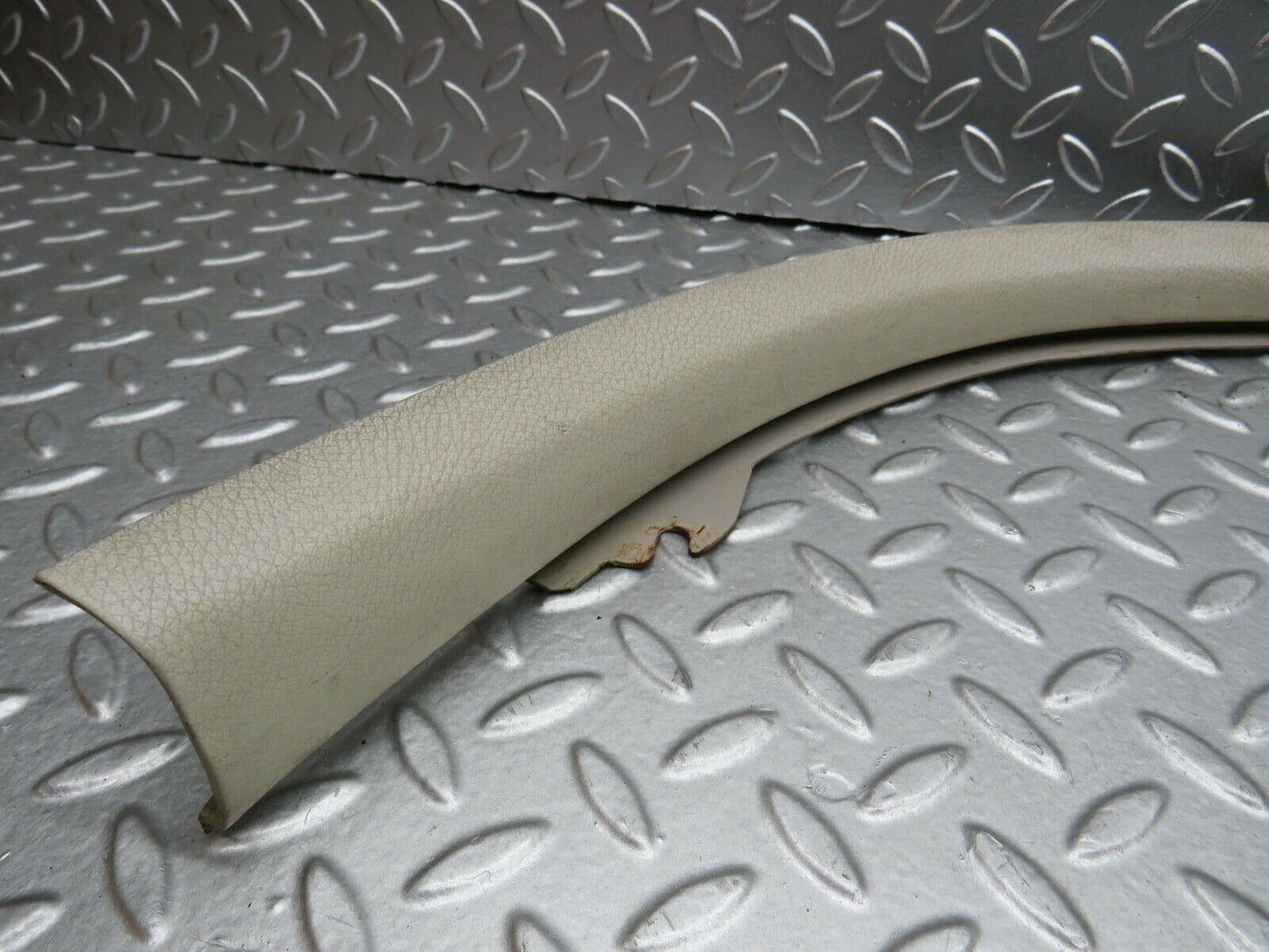 22705 Mercedes-Benz C107 450SLC Coupe Rear Windscreen Inner Trim