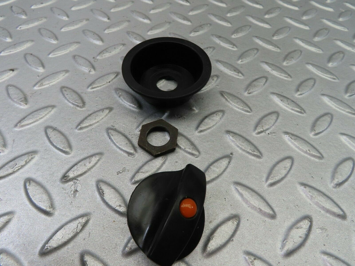 7471 Mercedes-Benz W116 450SE Headlight Switch Black Collar And Knob