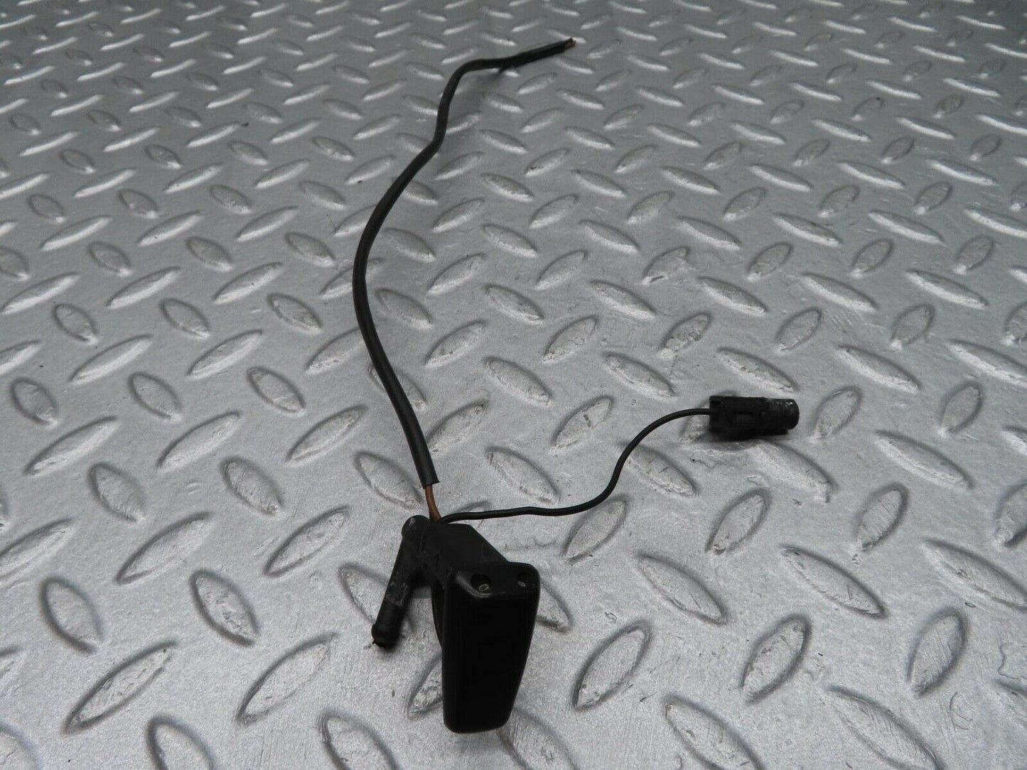 12006 Mercedes-Benz R129 300SL Coupe Windscreen Washer Nozzle