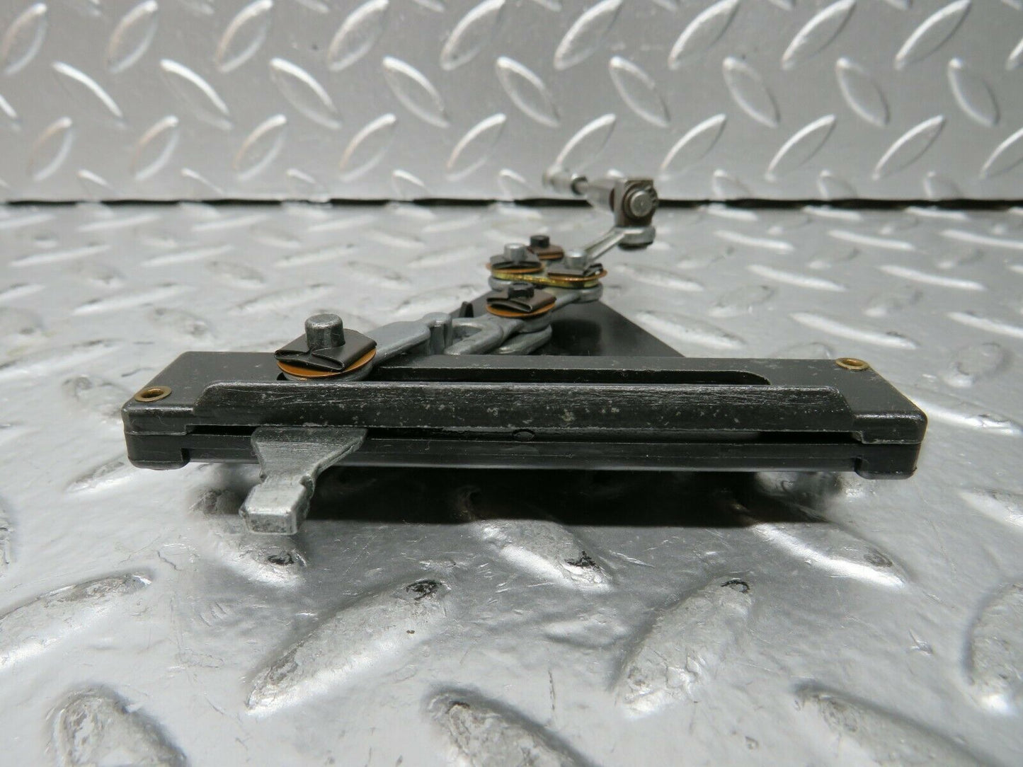 23796 Mercedes-Benz C107 450SLC Coupe Air Vent Control Lever Centre