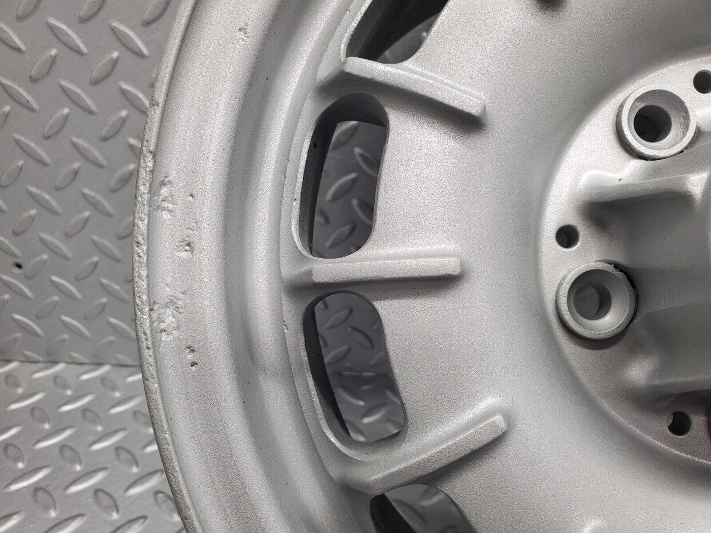 46812 Mercedes-Benz Alloy Wheel Set Mexican Hat 6Jx14H2 ET30 1084000902