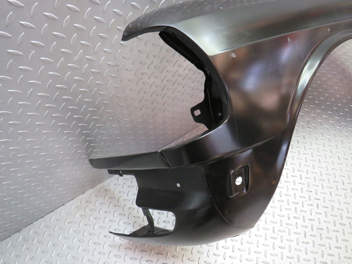 28345 Mercedes-Benz S123 240D Wagon Front Left Wing Fender