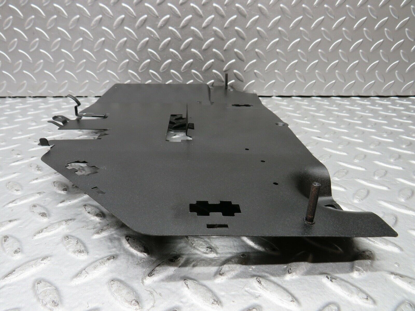 21785 Mercedes-Benz W126 300SE Left Footwell Relay Holder Bracket