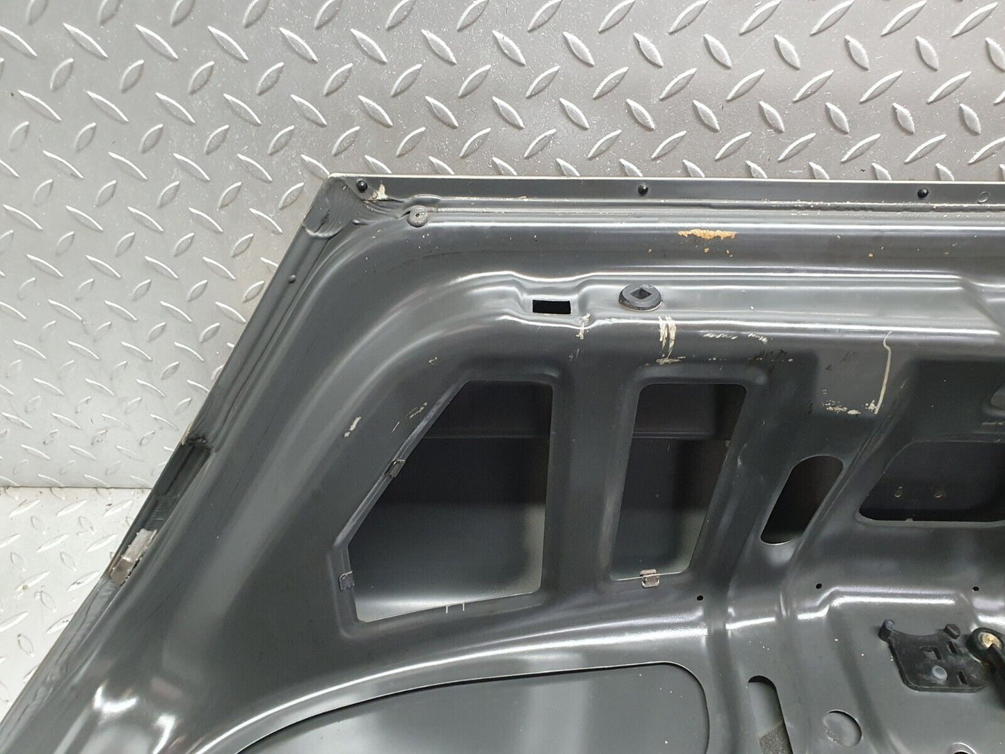 41372 Mercedes-Benz W124 200E Boot Lid Trunk Door
