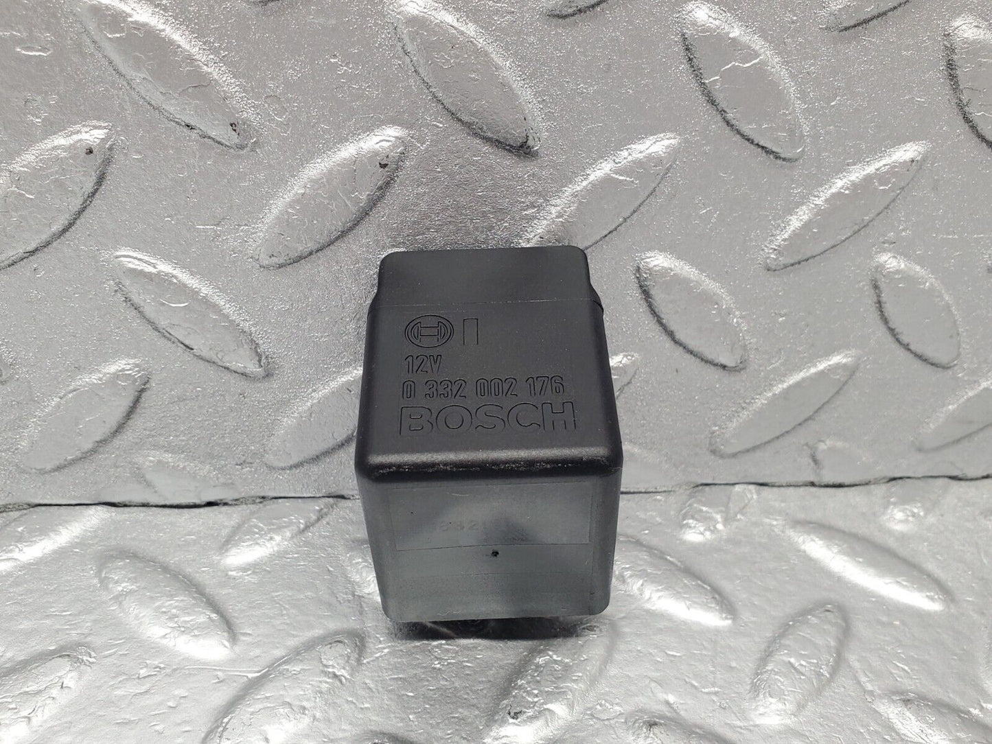 46490 Mercedes-Benz C123 280CE Coupe ABS Brake Pump Relay 0332002176