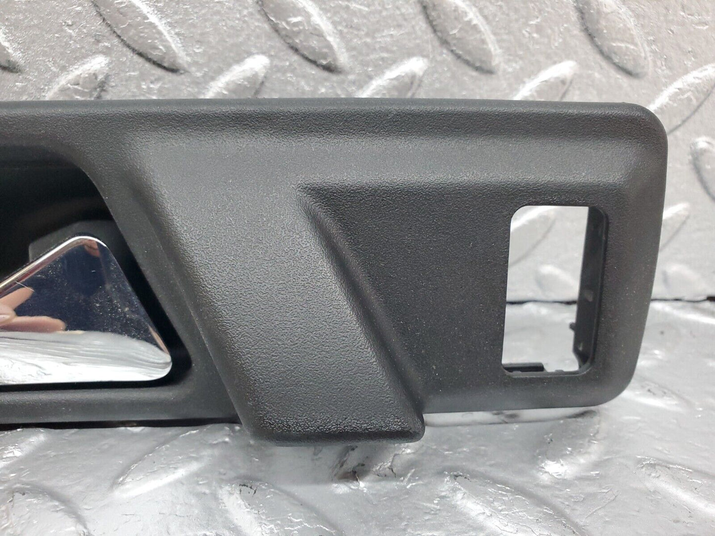 44741 Mercedes-Benz W124 220E Interior Door Handle Rear Right 1247600261
