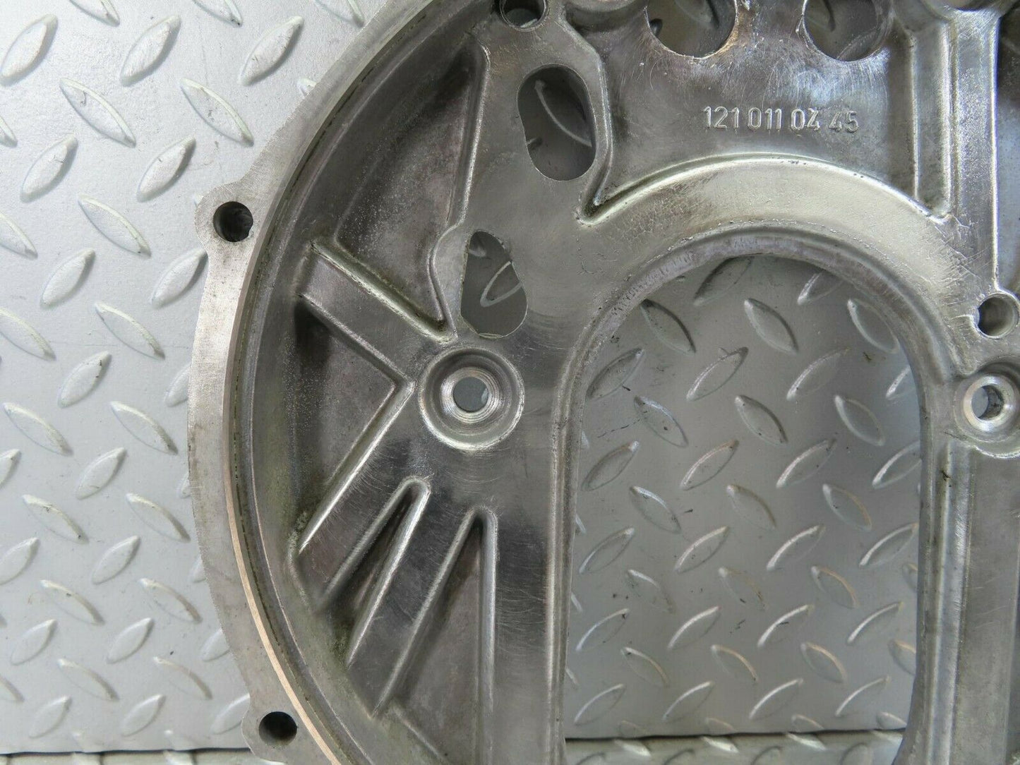 9514 Mercedes-Benz W111 220SE Gearbox Flange 1210110445