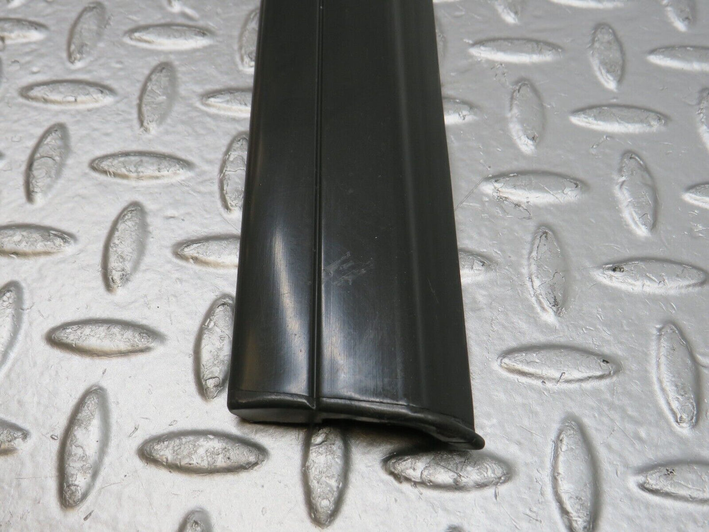 33844 Mercedes-Benz W201 190E 2.0L Front Right Door Lower Moulding Trim