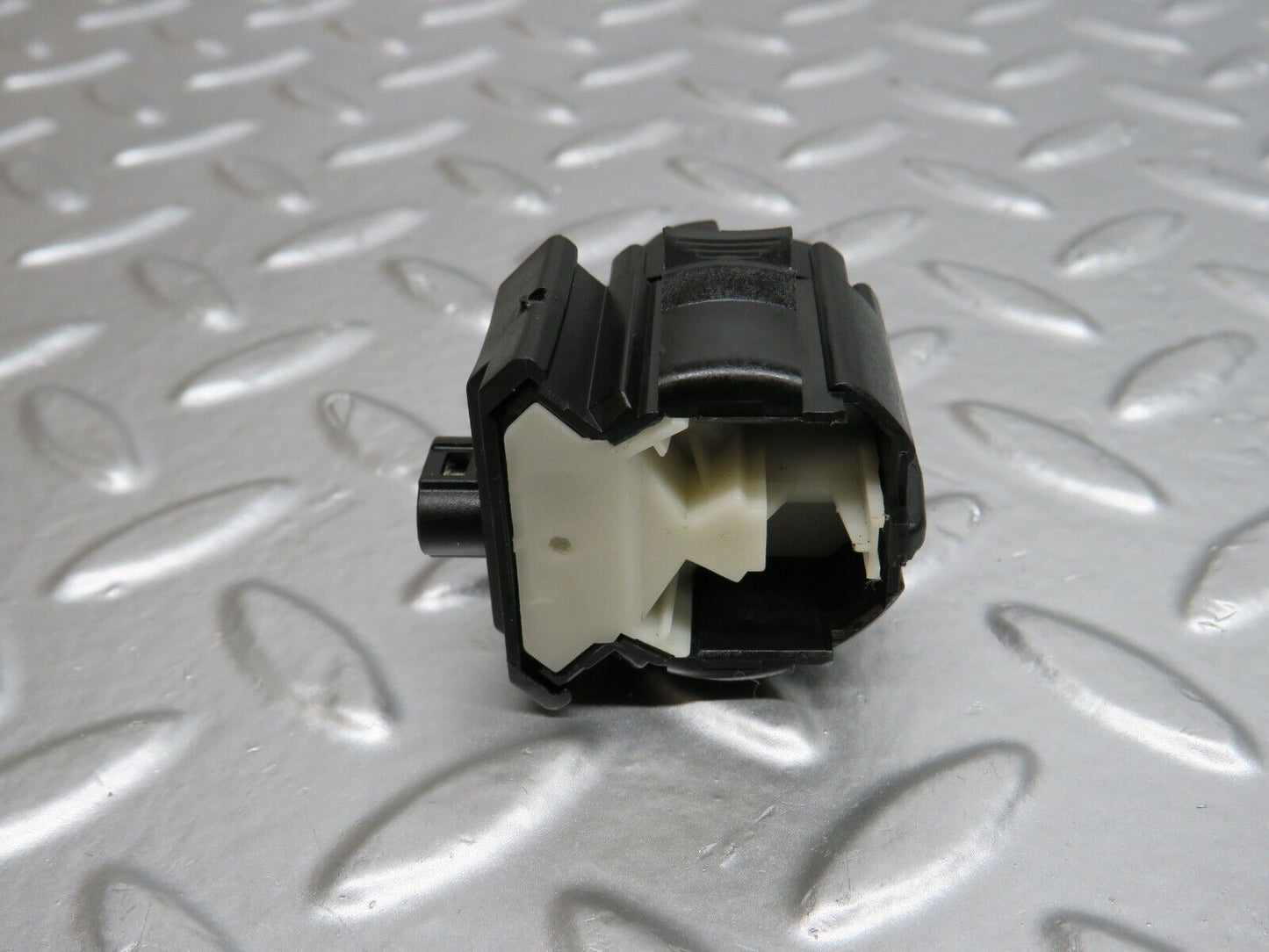 24686 Mercedes-Benz W140 S320 Kick Down Switch 0045451714