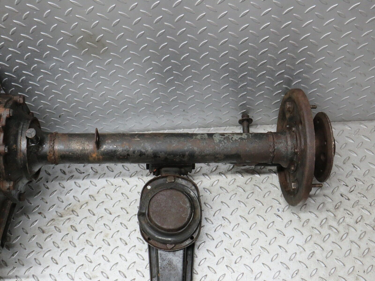 40535 Mercedes-Benz W110 230 Rear Axle With Differential Ratio 4.08 1103510701