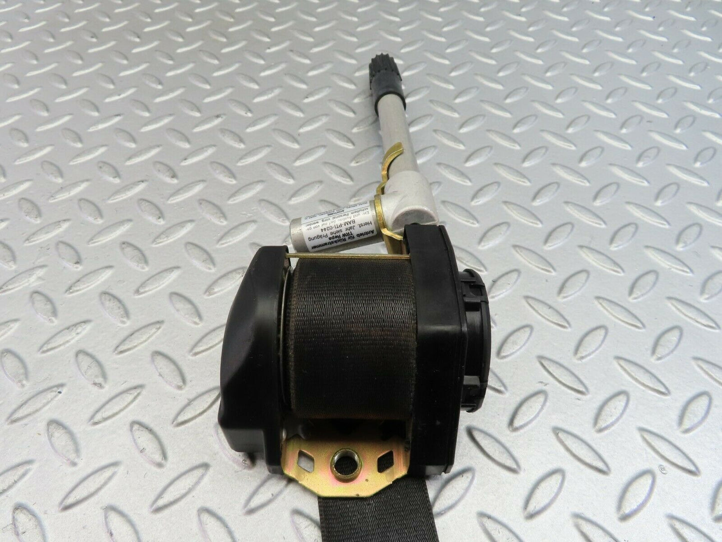 7732 Mercedes-Benz S123 230TE Wagon Front Right Seat Belt 1238606886