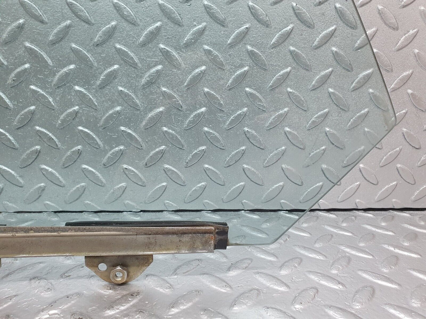 44183 Mercedes-Benz C123 230CE Coupe Rear Left Window Glass