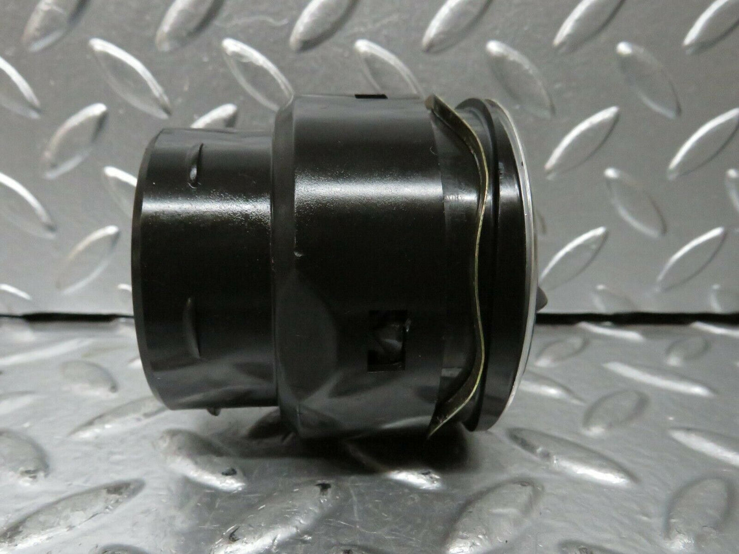 23771 Mercedes-Benz C107 450SLC Coupe Dashboard Air Vent