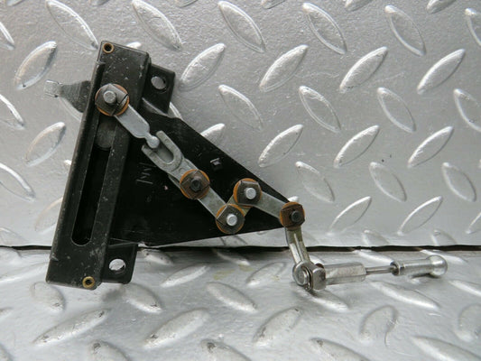 23796 Mercedes-Benz C107 450SLC Coupe Air Vent Control Lever Centre