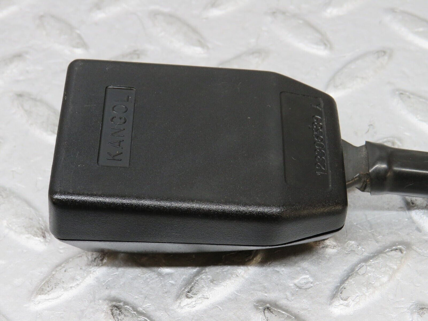 35875 Mercedes-Benz W108 Front Right Seat Belt & Buckle 116639489 123306589