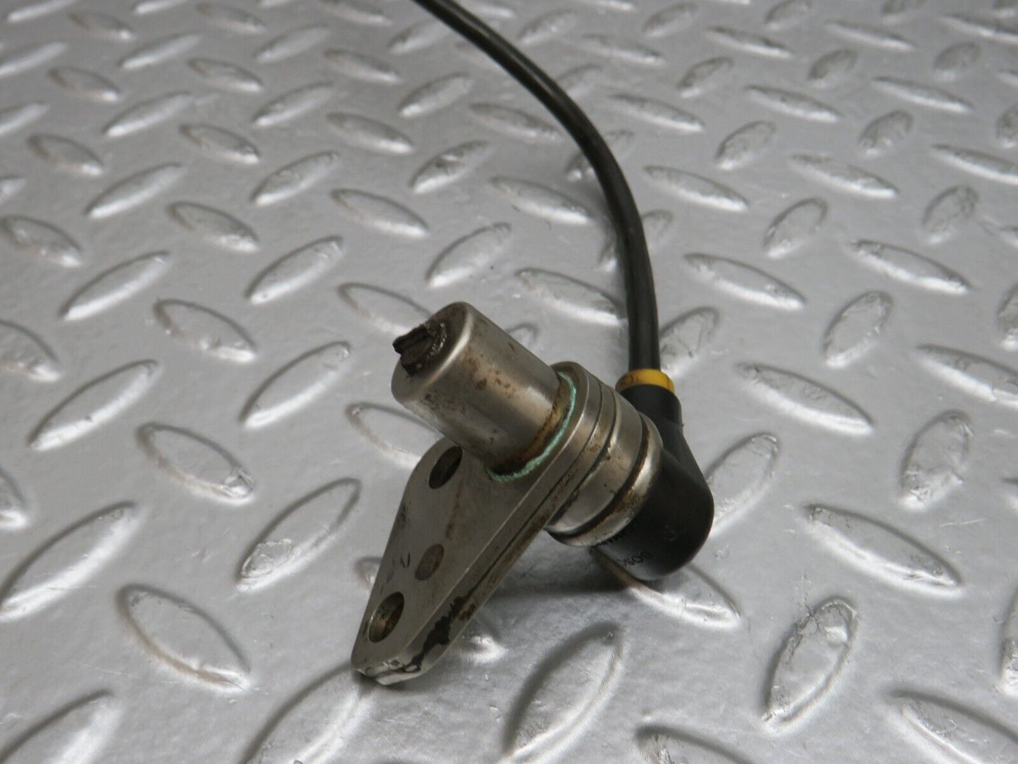 29591 Mercedes-Benz W124 230E ABS Sensor 0265001110