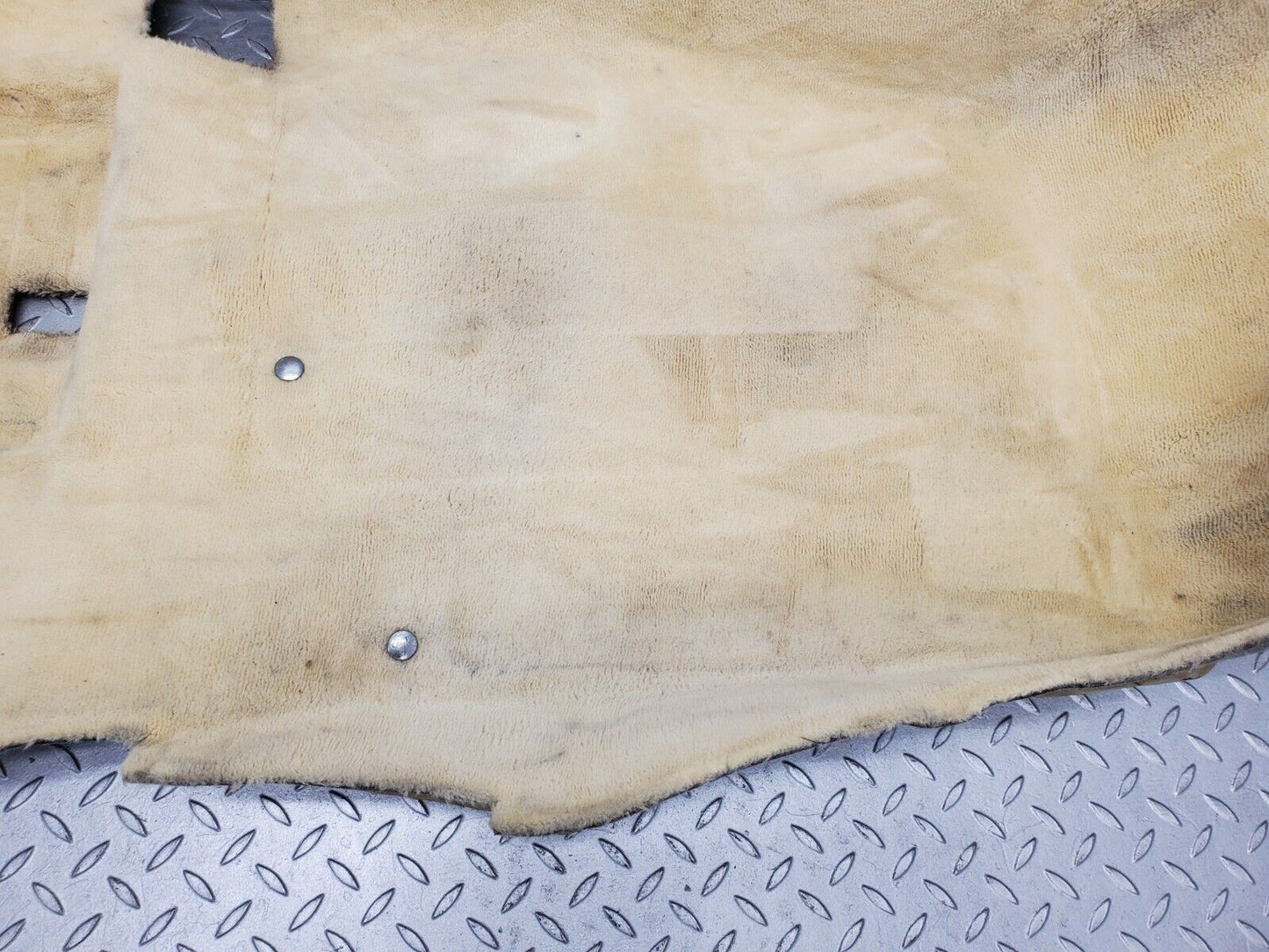 46984 Mercedes-Benz R129 320SL Coupe Front Right Floor Carpet Beige 1296801440