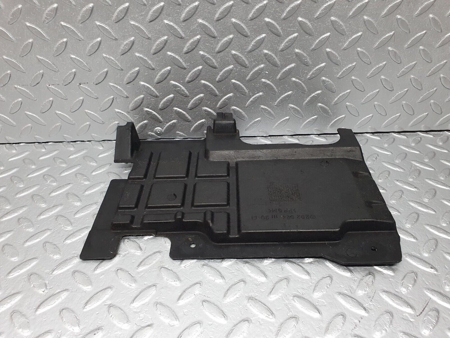 41781 Mercedes-Benz W202 C200 Right Engine Bay Cover Panel 2025241030