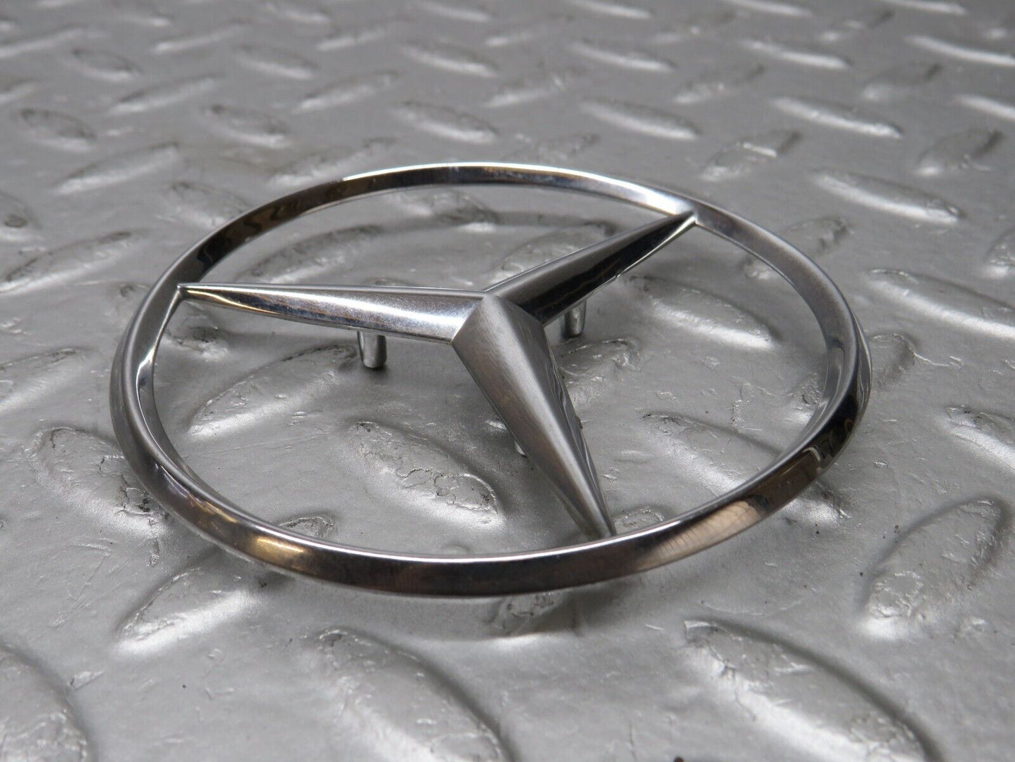 36699 Mercedes-Benz W201 190E 2.0L Chrome Rear Emblem 2017580058