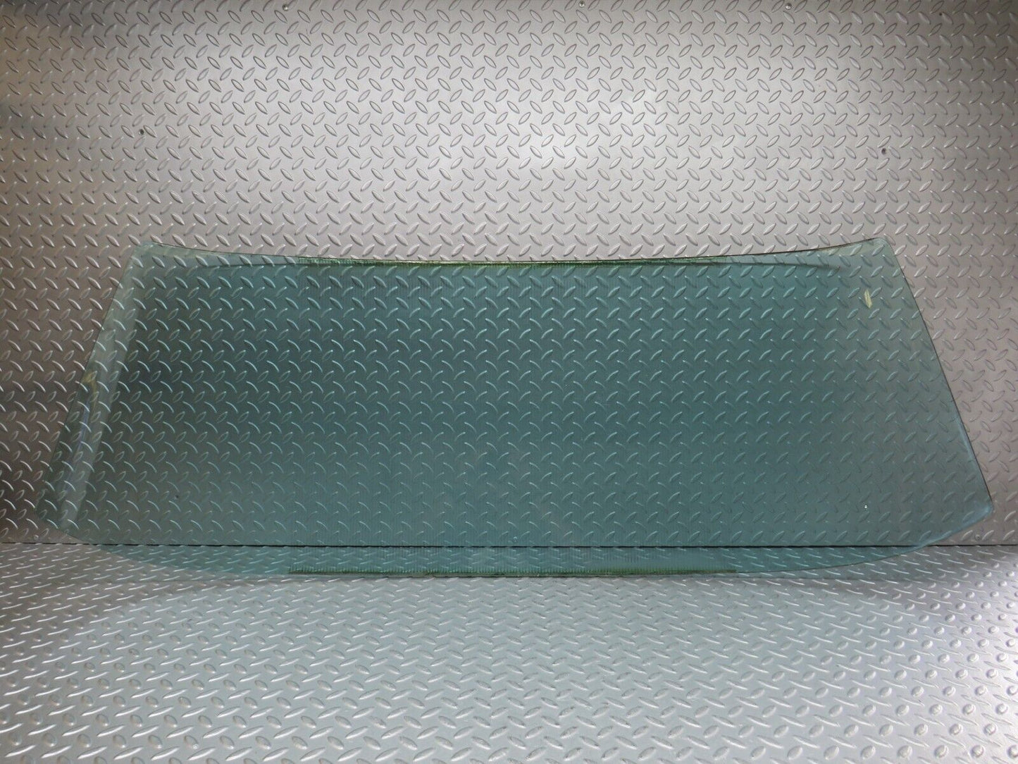 35796 Mercedes-Benz W108 Rear Heated Windscreen