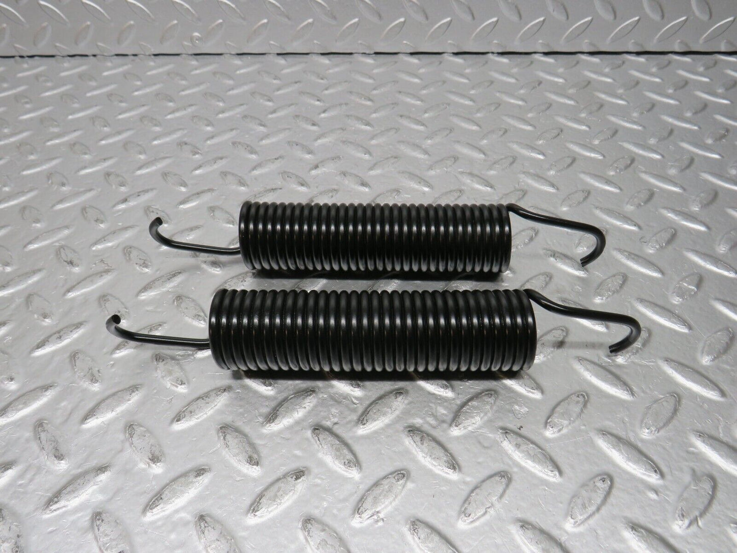 31117 Mercedes-Benz W123 200D Trunk Hinge Spring Pair