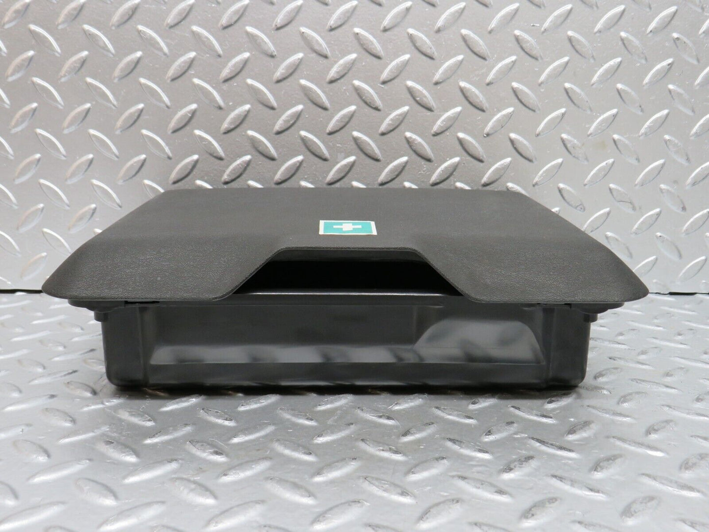 28004 Mercedes-Benz W123 280E First Aid Box 1238650353