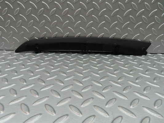 5752 Mercedes-Benz W123 200 Rear Left Plastic Moulding Trim For C Pillar