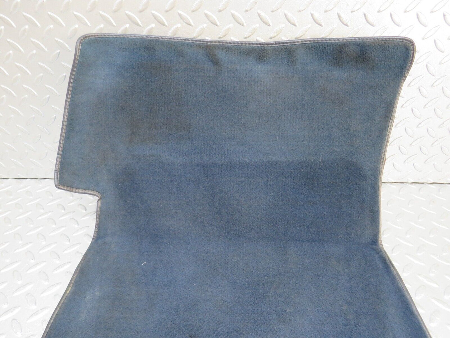 37598 Mercedes-Benz W109 300SEL Front Left Floor Carpet Mat