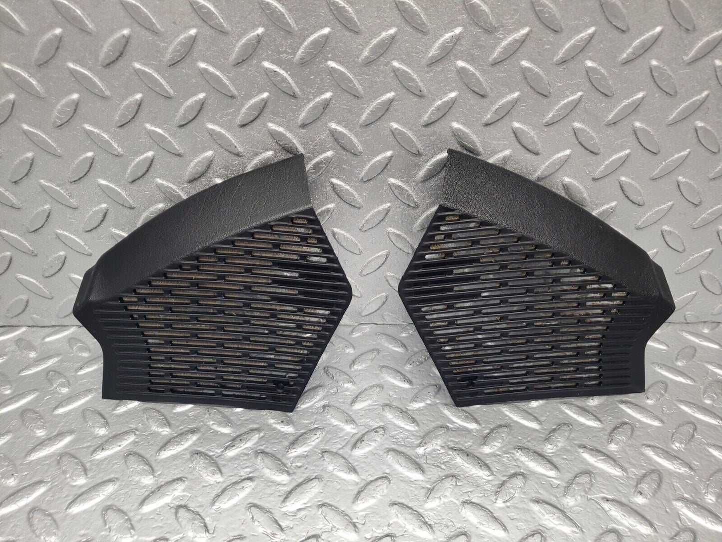 46363 Mercedes-Benz C123 280CE Coupe Dashboard Speaker Covers Black 1236802807 1236802707