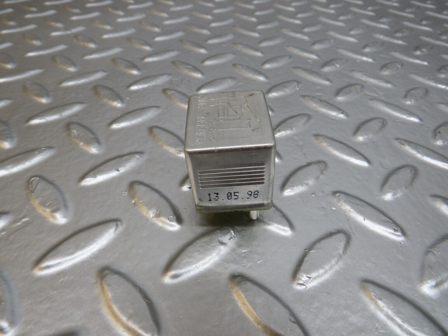 24681 Mercedes-Benz W140 S320 Multi Purpose Relay 0015420219