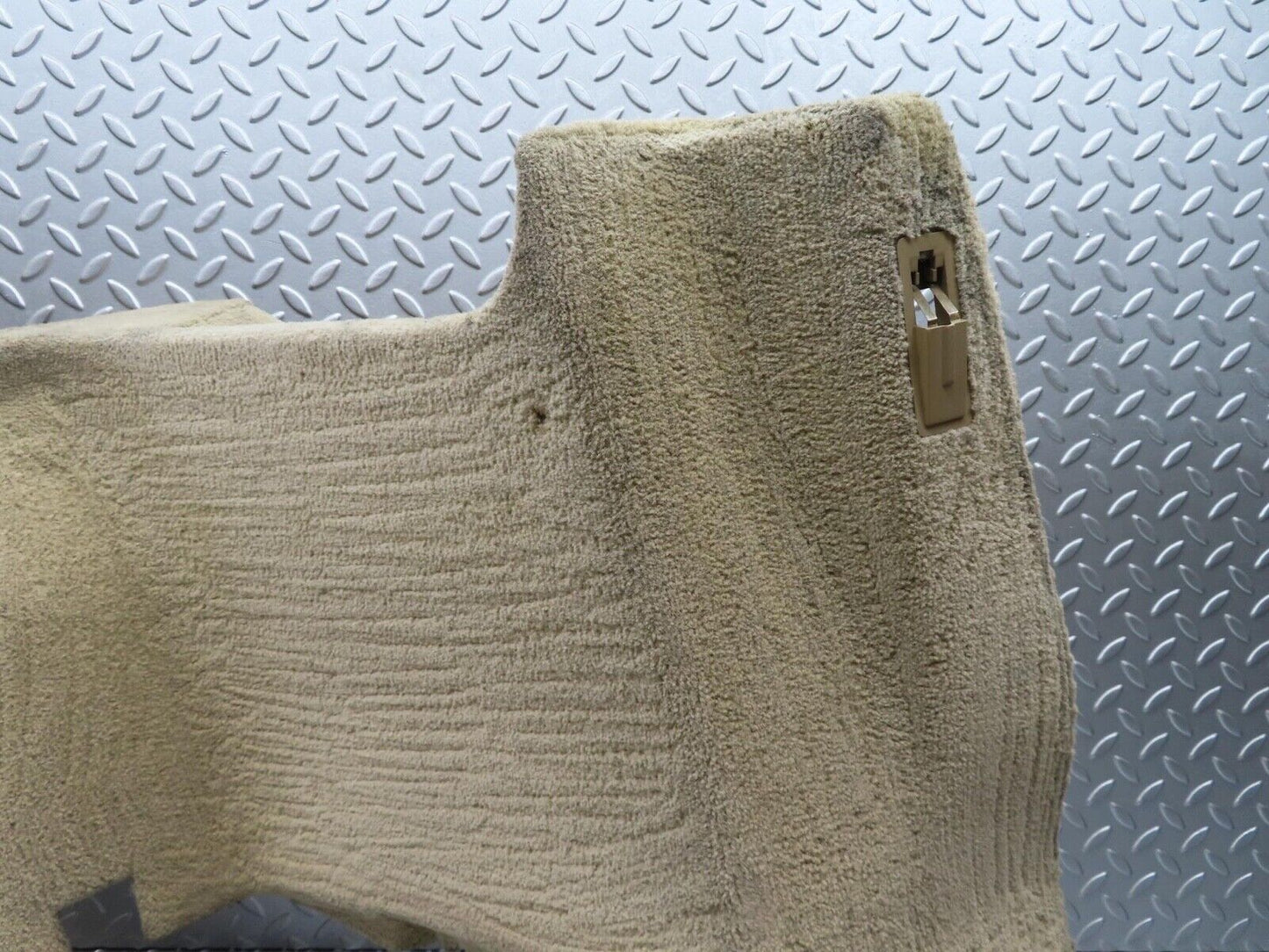 11855 Mercedes-Benz R129 300SL Coupe Rear Left Carpet Wall Beige