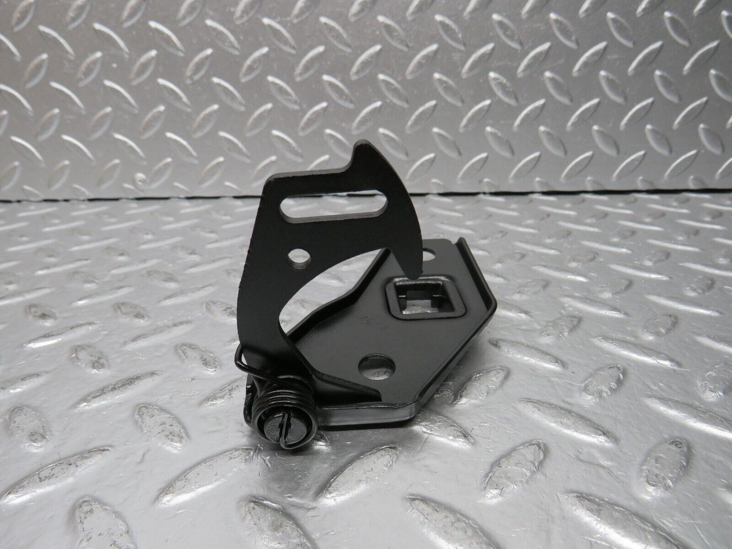 30549 Mercedes-Benz W124 230E Bonnet Release Latch