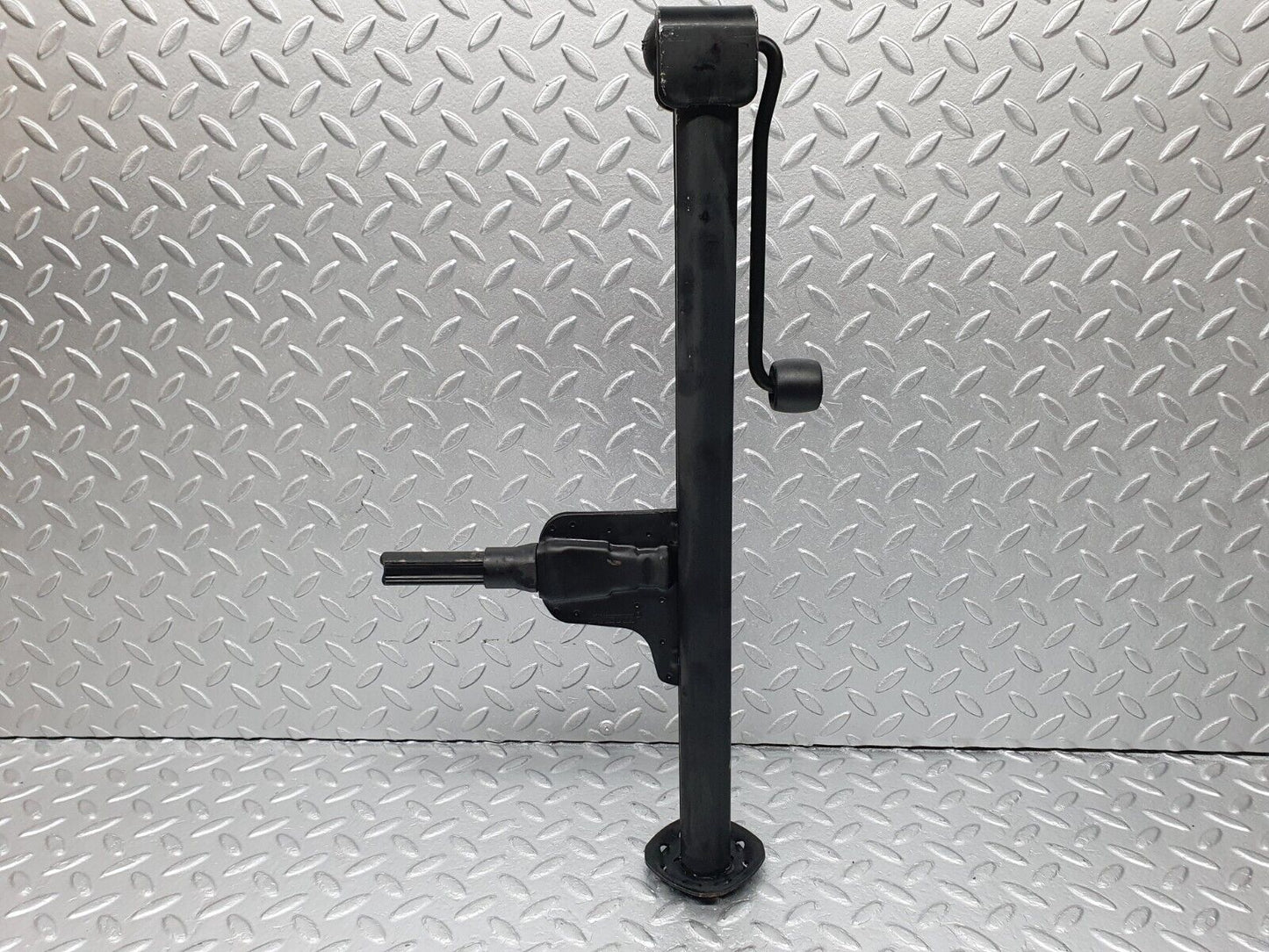 41785 Mercedes-Benz W202 C200 Car Jack 2105830115