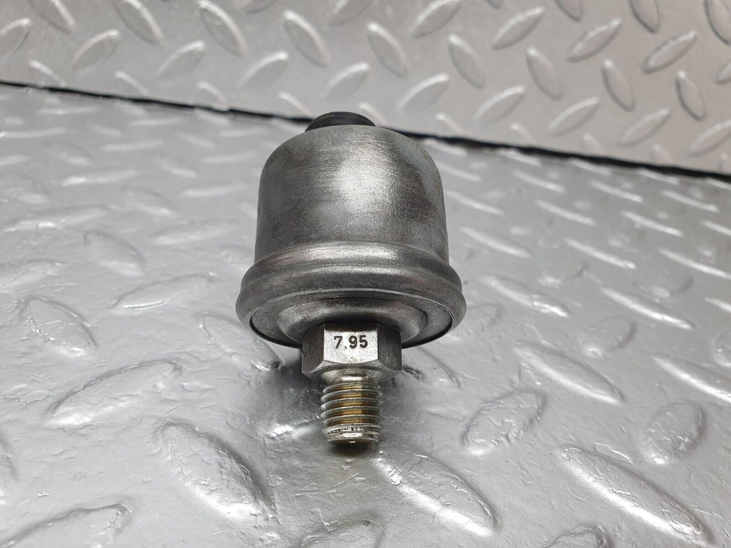 42546 Mercedes-Benz R129 320SL Coupe Oil Pressure Sensor VDO 0065429417