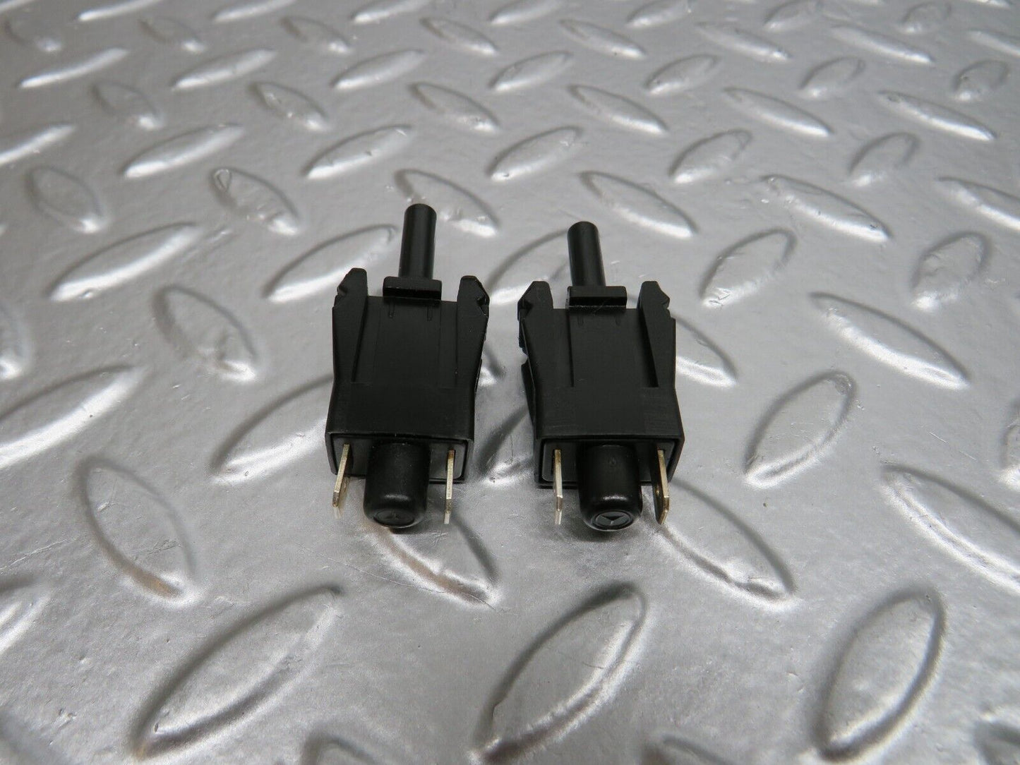 24687 Mercedes-Benz W140 S320 Door Contact Switch Pair 0015458714