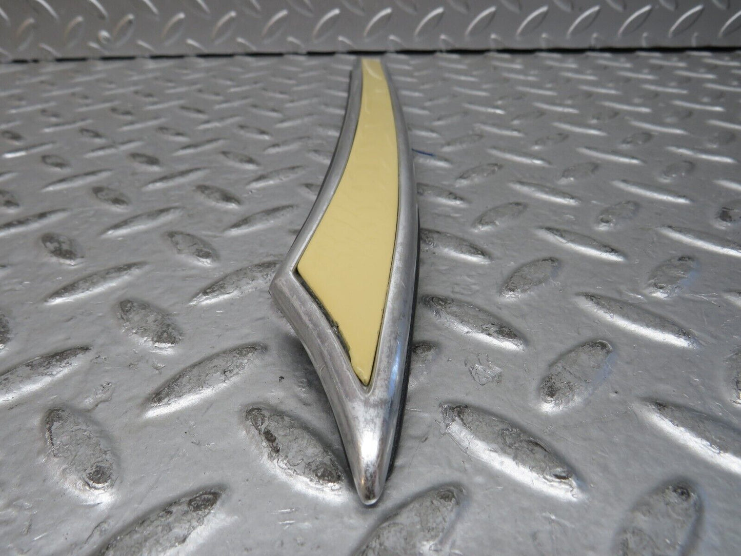 28835 Mercedes-Benz W123 230E C Pillar Exterior Trim Right Side 1236981097