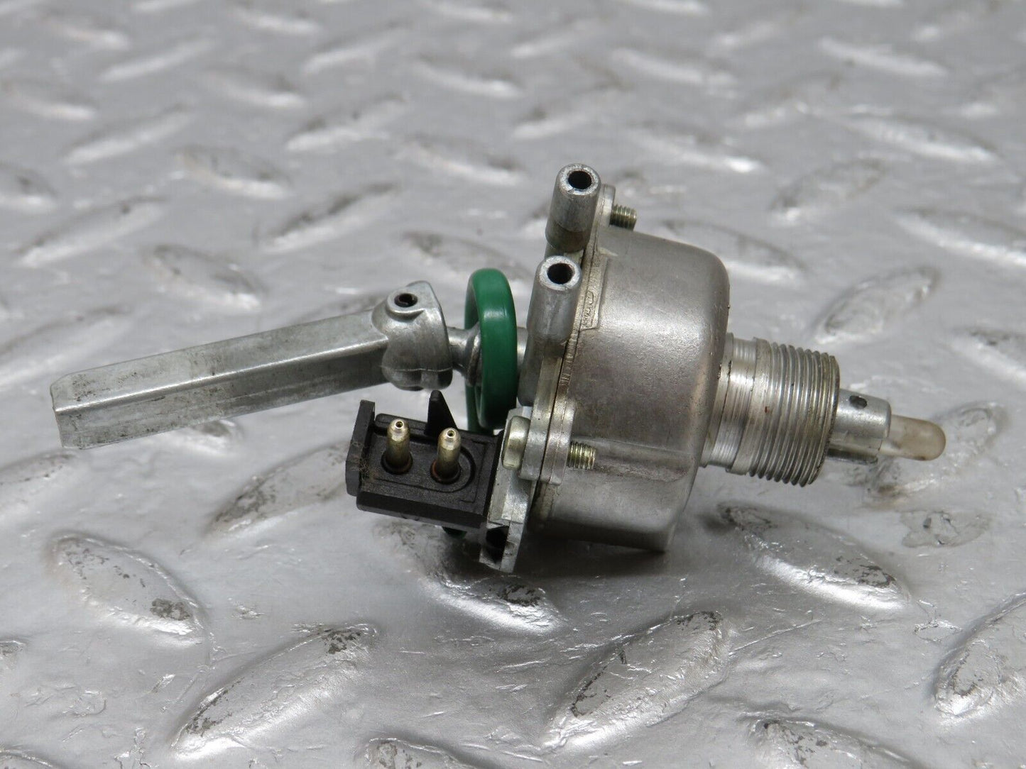 33765 Mercedes-Benz W201 190E 2.0L Heater Control Switch