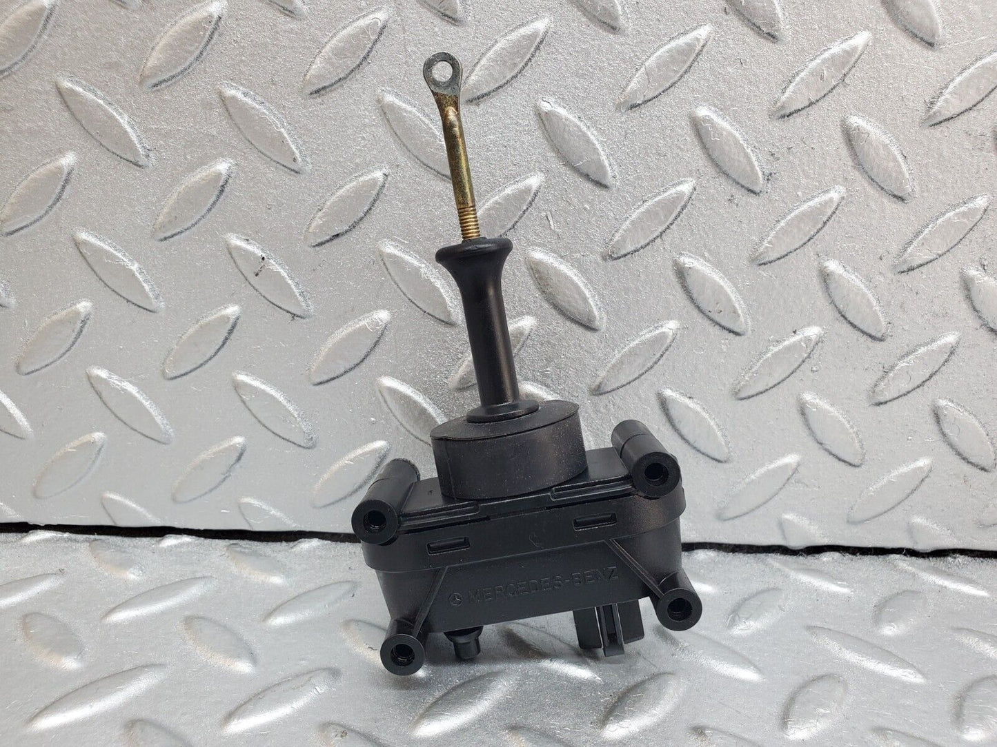 44756 Mercedes-Benz W124 220E Door Lock Vacuum Actuator Front Left