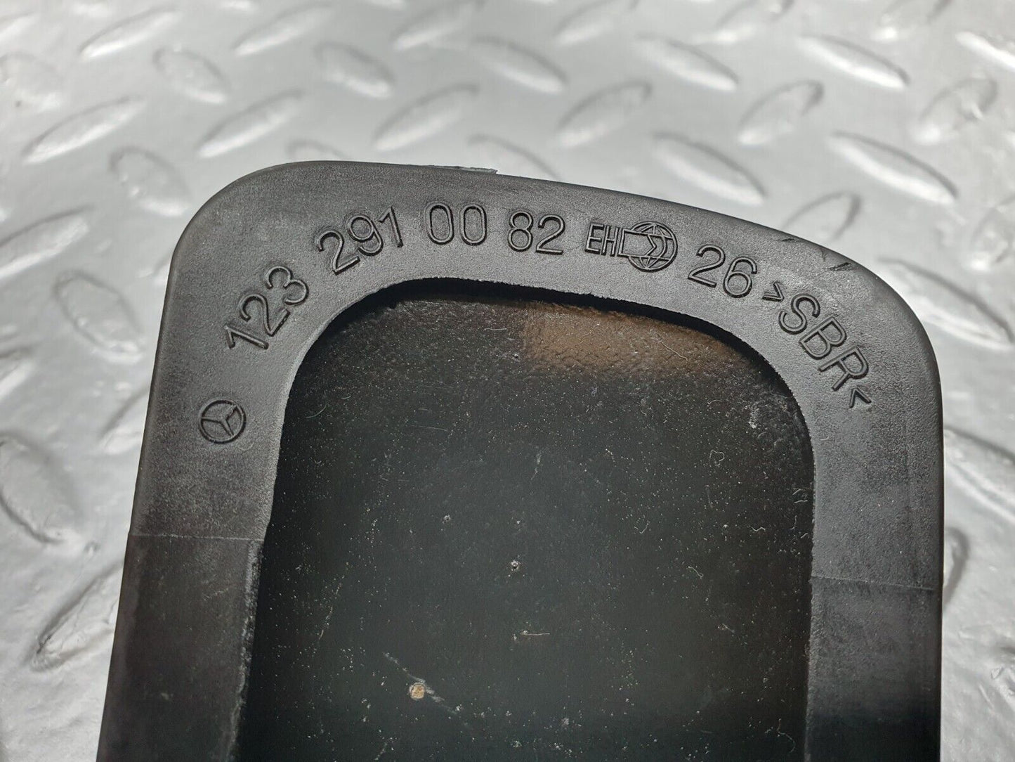 41967 Mercedes-Benz W202 C200 Brake Pedal With Rubber 1232910082